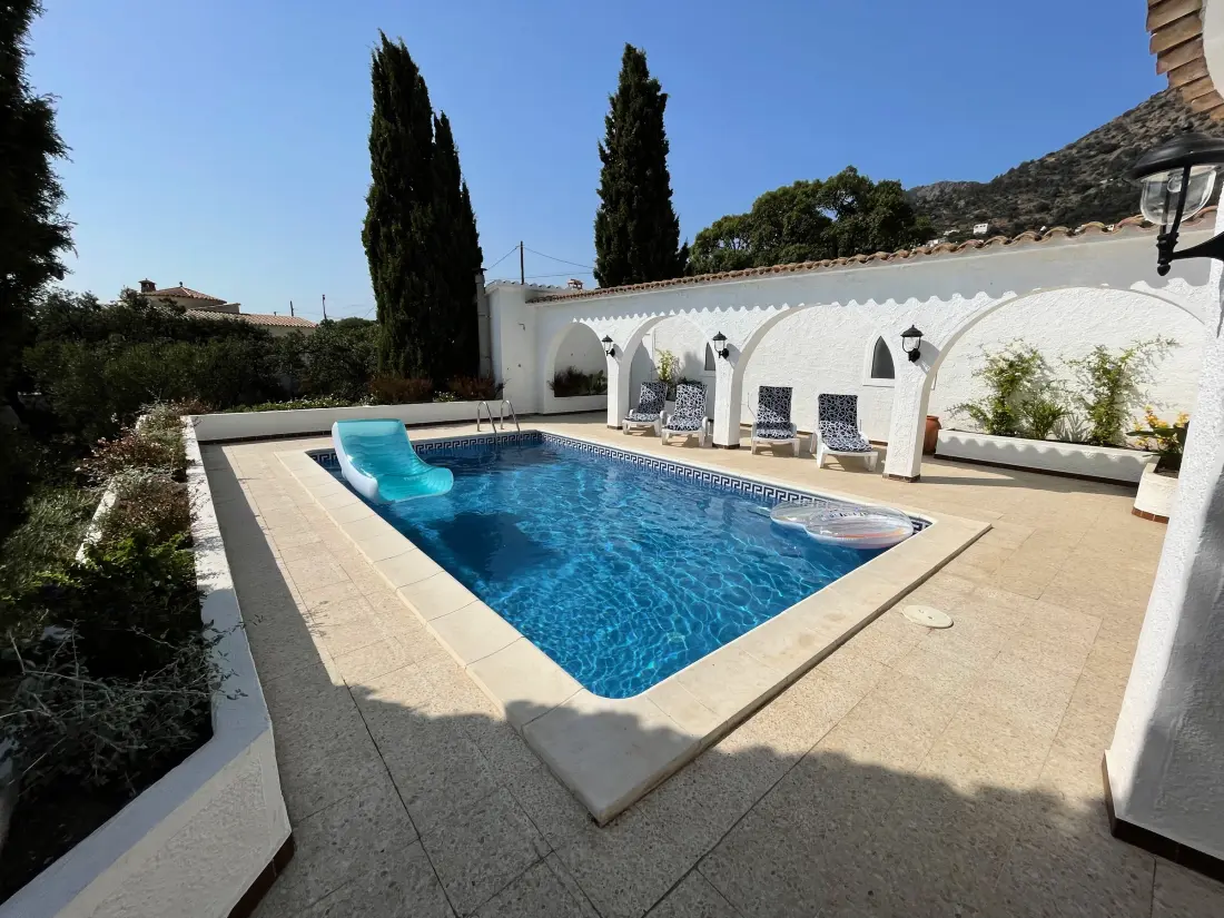 Maison de Vacances Roses 979