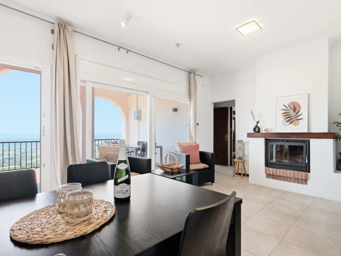 Maison de Vacances Roses 985