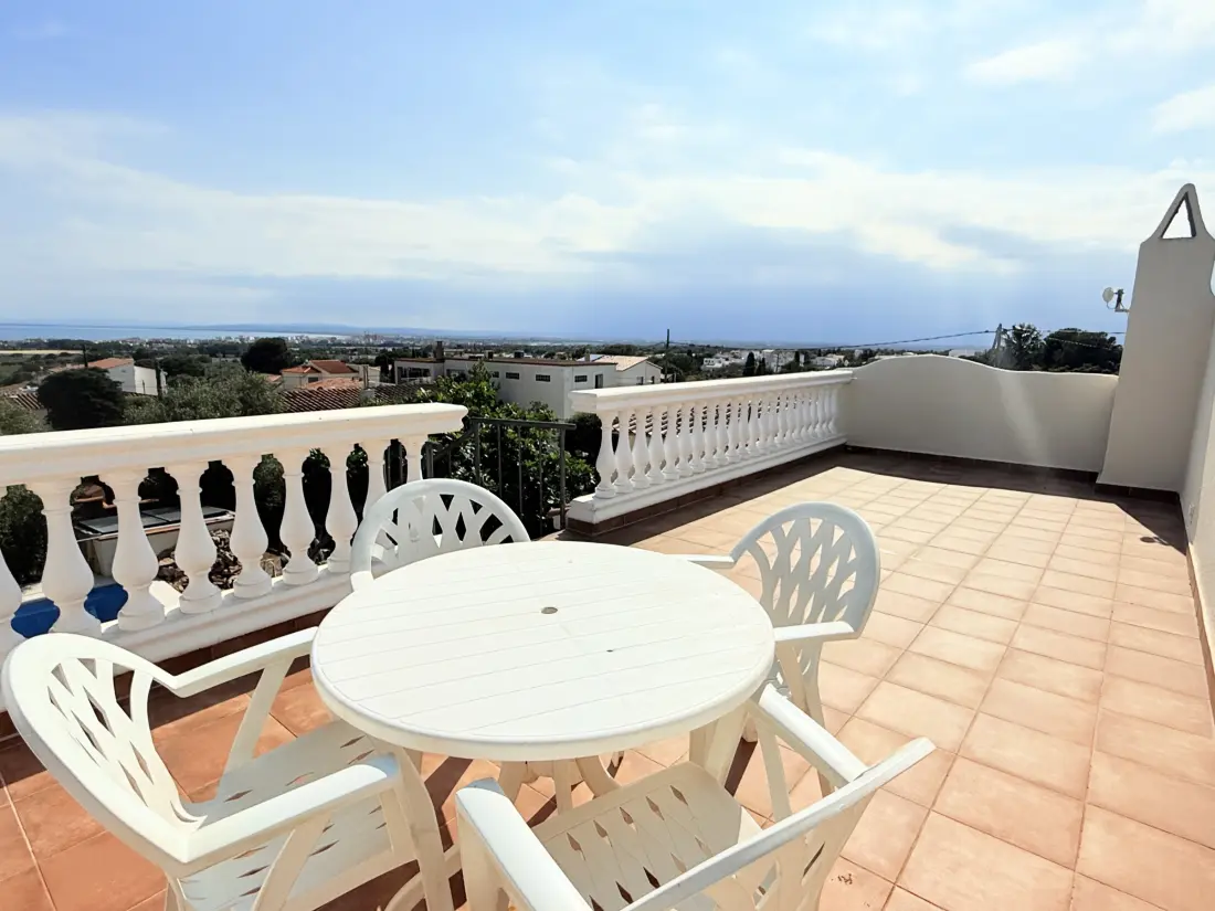 Maison de Vacances Roses 999
