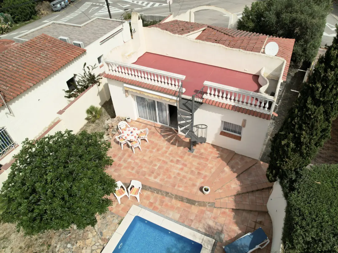 Maison de Vacances Roses 999