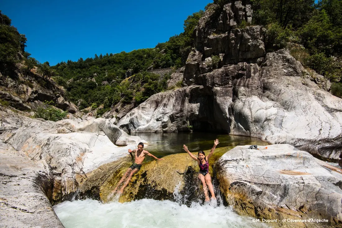 CAMPING LES HORTENSIAS 3 étoiles★★★