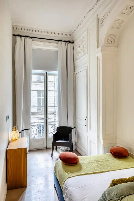 Le Jeanne D'arc, Magnifique F3 De Style Haussmannien  !