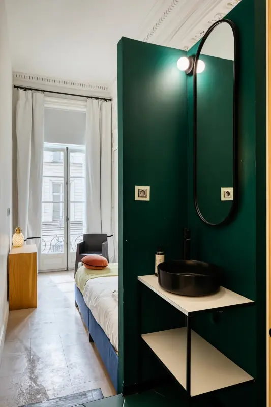 Le Jeanne D'arc, Magnifique F3 De Style Haussmannien  !