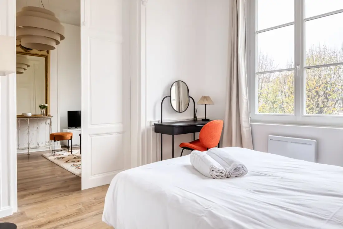 Le Lauroise, Magnifique F2 Place Des Carmes