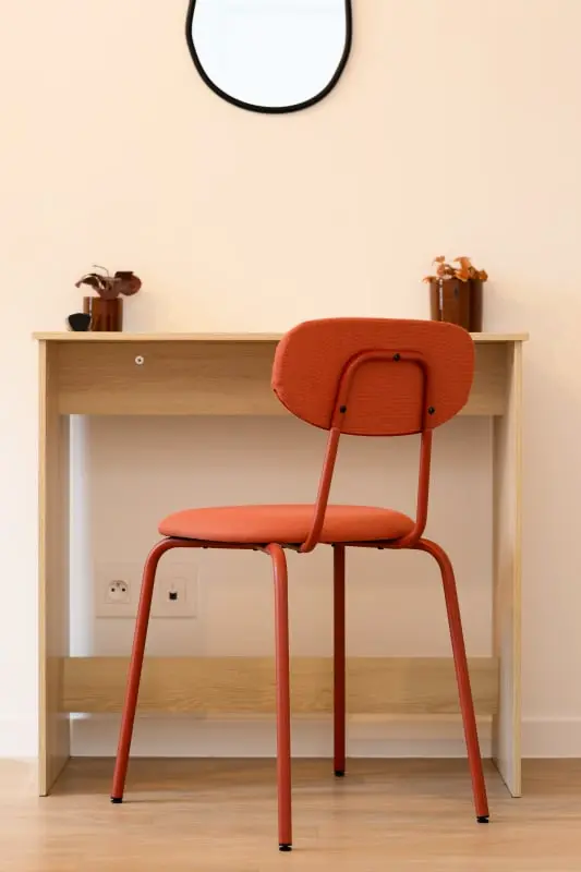 Le Nicole, Un Appartement En Duplex Avec Balcon Et Place De Parking.