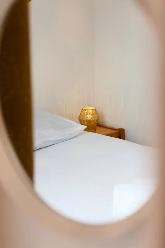 Le Nicole, Un Appartement En Duplex Avec Balcon Et Place De Parking.