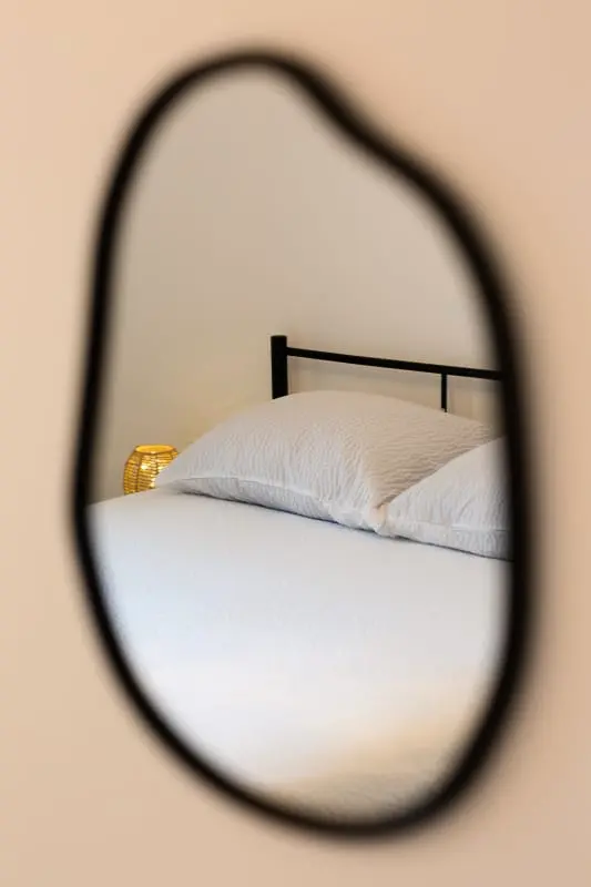 Le Nicole, Un Appartement En Duplex Avec Balcon Et Place De Parking.