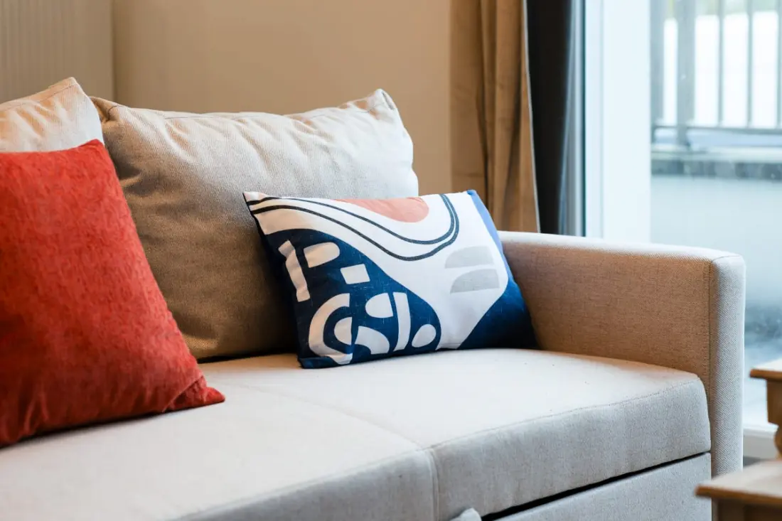 Le Nicole, Un Appartement En Duplex Avec Balcon Et Place De Parking.
