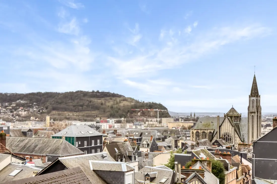 Les Mathurins, F2 Unique Terrasse, Parking Et Sport