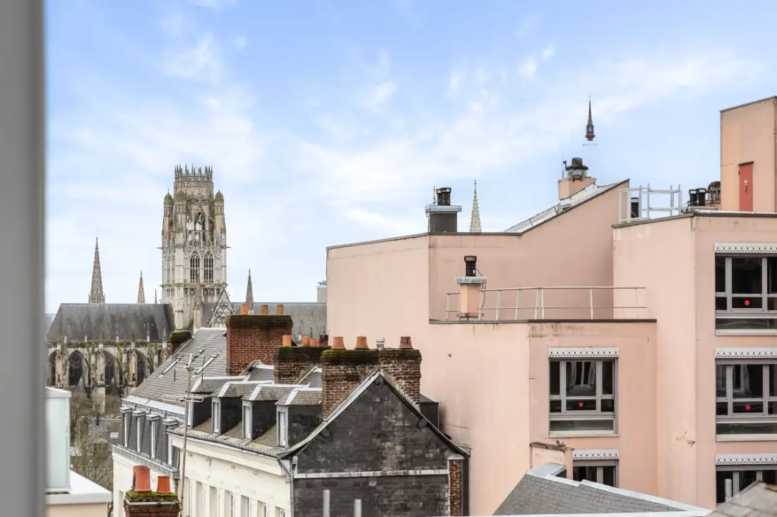 Les Mathurins, F2 Unique Terrasse, Parking Et Sport