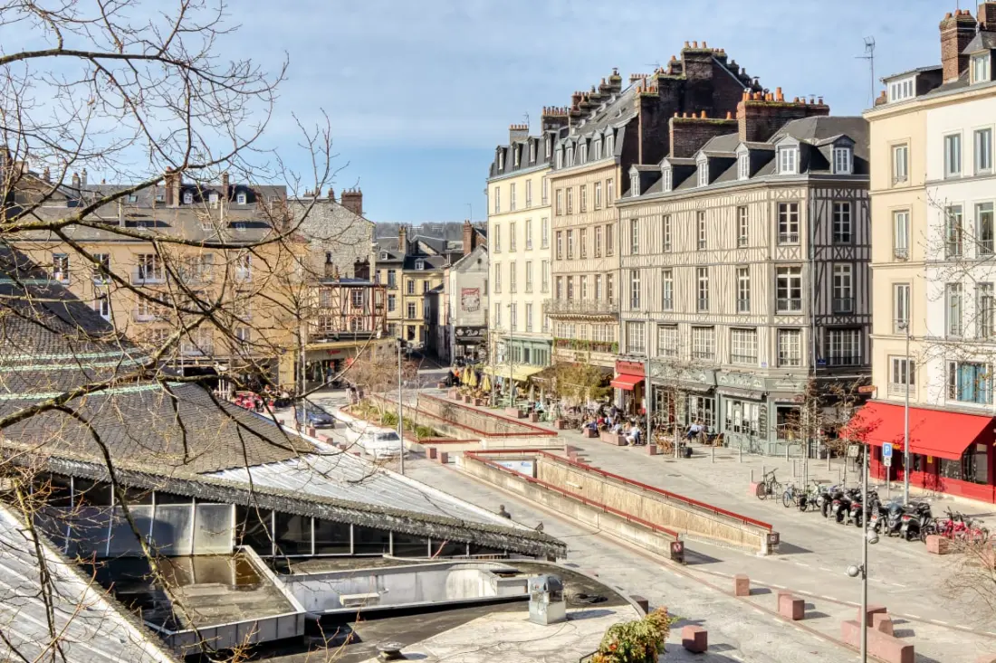Manon, Magnifique F2 Avec Vue