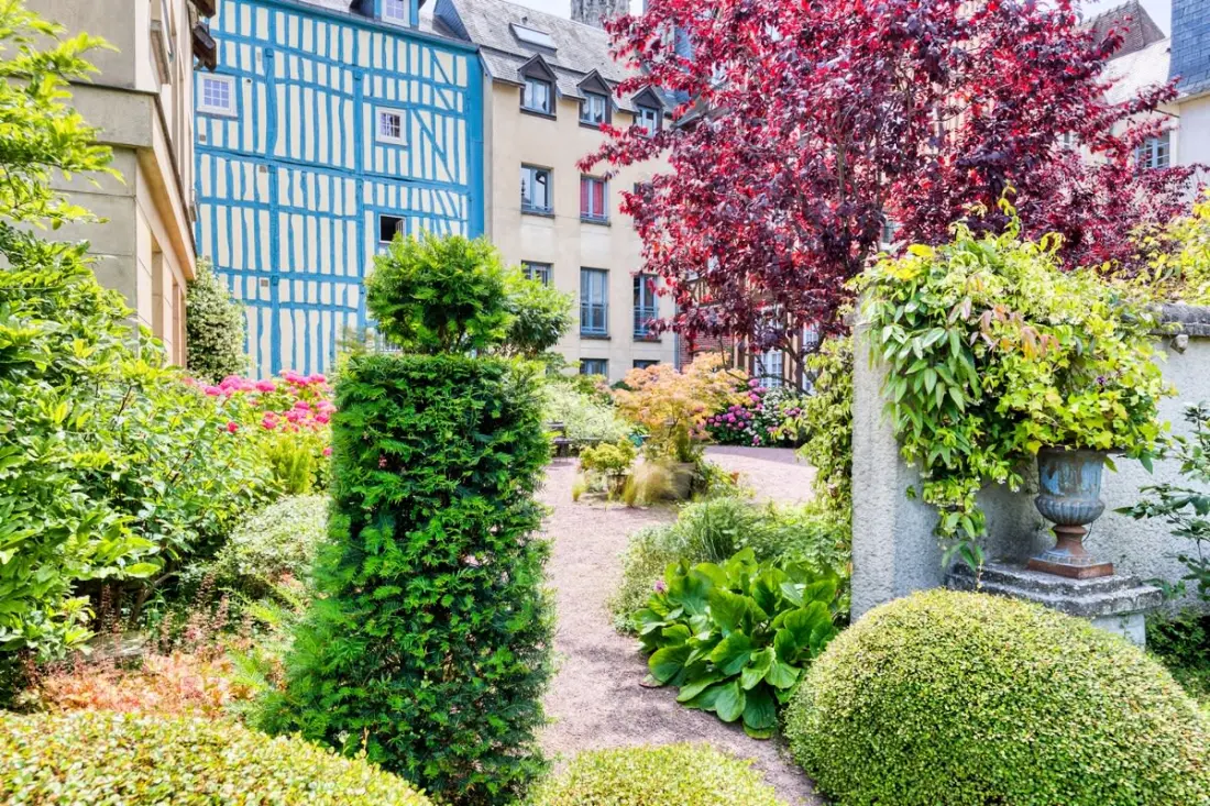 Rafael F2 Bourgeois Avec Jardin