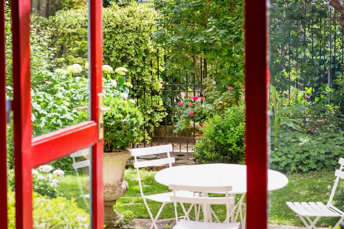 Rafael F2 Bourgeois Avec Jardin
