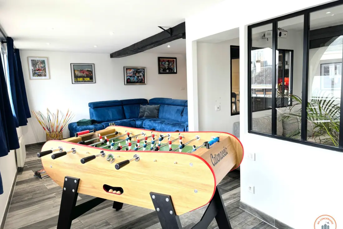 🏆 L'olympe - Babyfoot, Vidéoprojecteur &amp; Parking