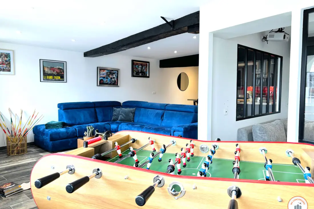 🏆 L'olympe - Babyfoot, Vidéoprojecteur &amp; Parking