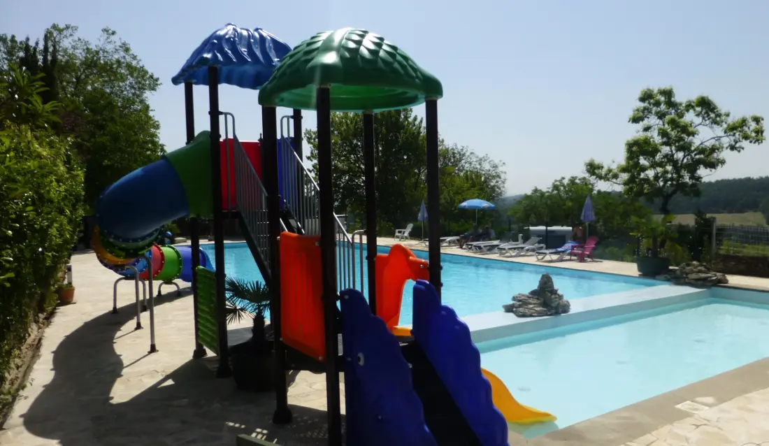 Flower Camping Les Terrasses de Dordogne 3 étoiles★★★