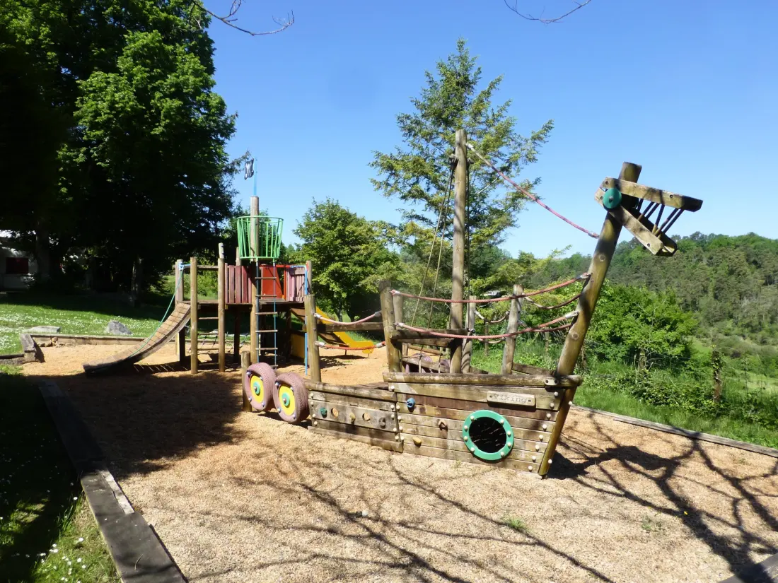 Flower Camping Les Terrasses de Dordogne 3 étoiles★★★