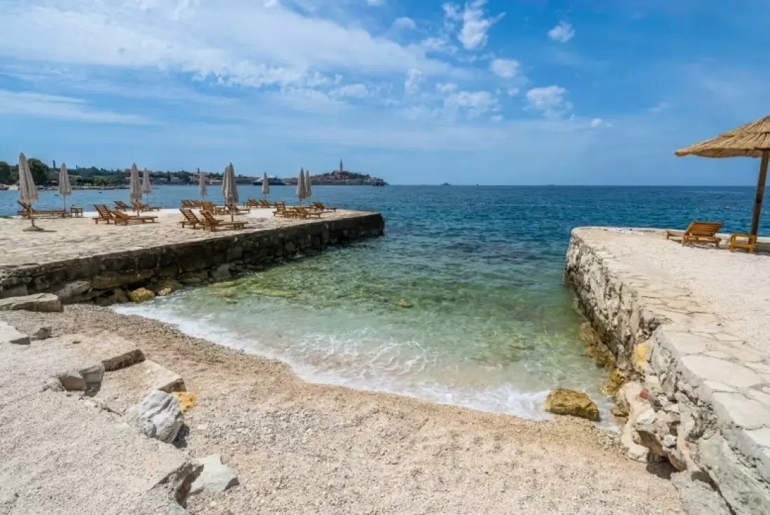 Camping Porton Nature Hideouts 2 étoiles★★