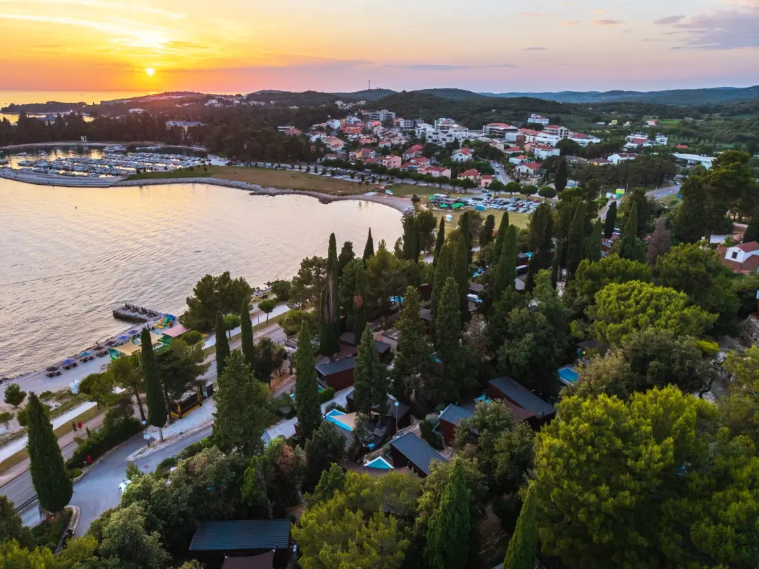Camping Porton Nature Hideouts 2 étoiles★★