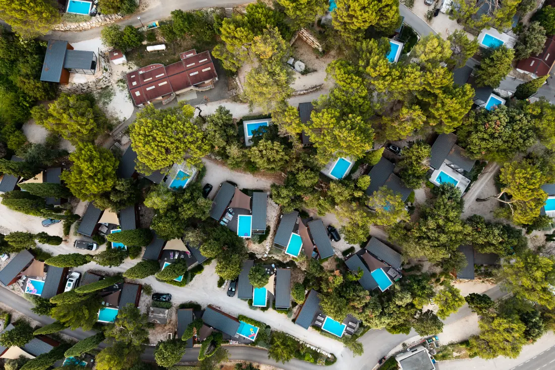 Camping Porton Nature Hideouts 2 étoiles★★