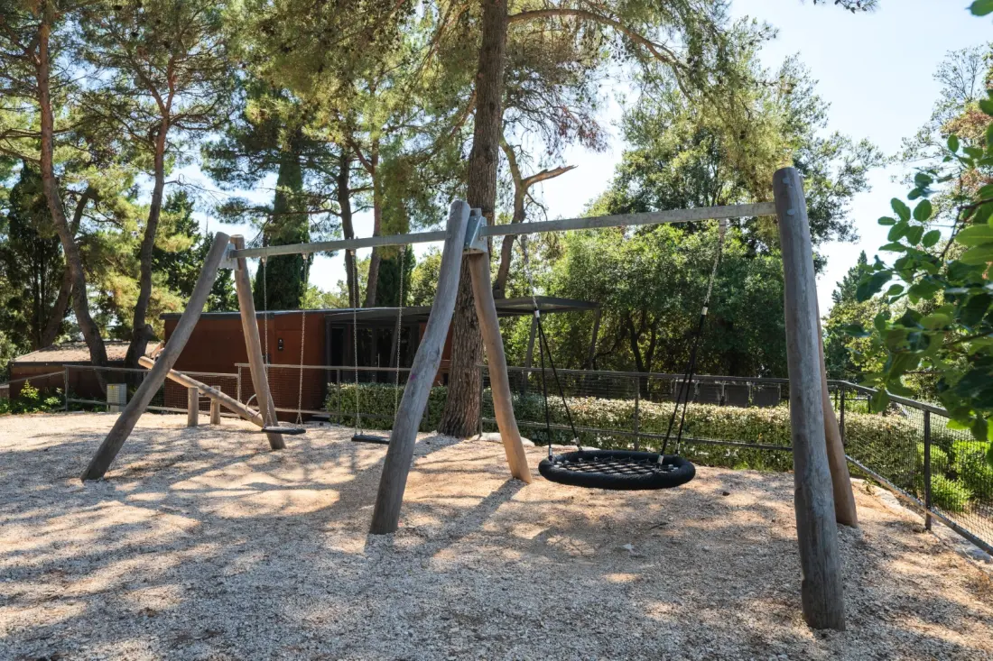 Camping Porton Nature Hideouts 2 étoiles★★