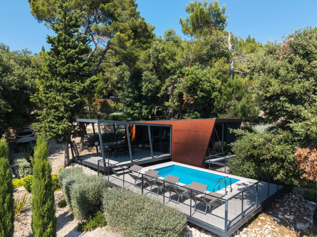 Camping Porton Nature Hideouts 2 étoiles★★