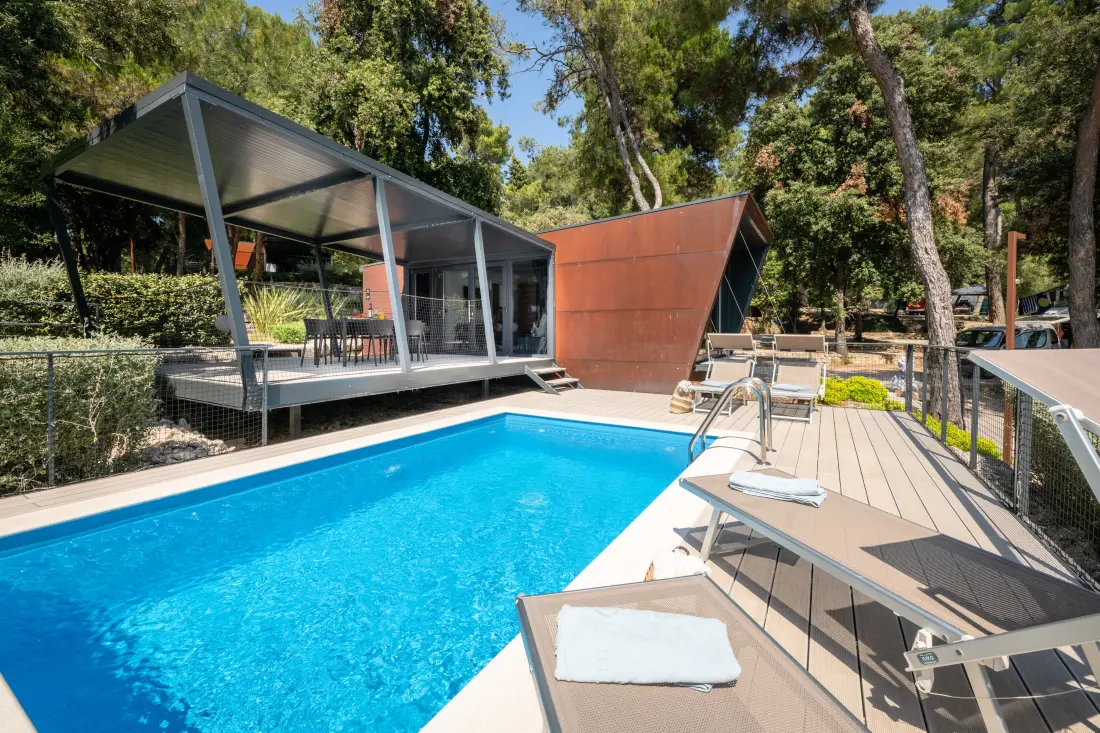Camping Porton Nature Hideouts 2 étoiles★★