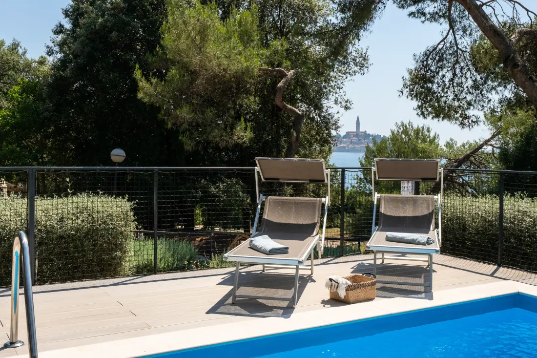 Camping Porton Nature Hideouts 2 étoiles★★