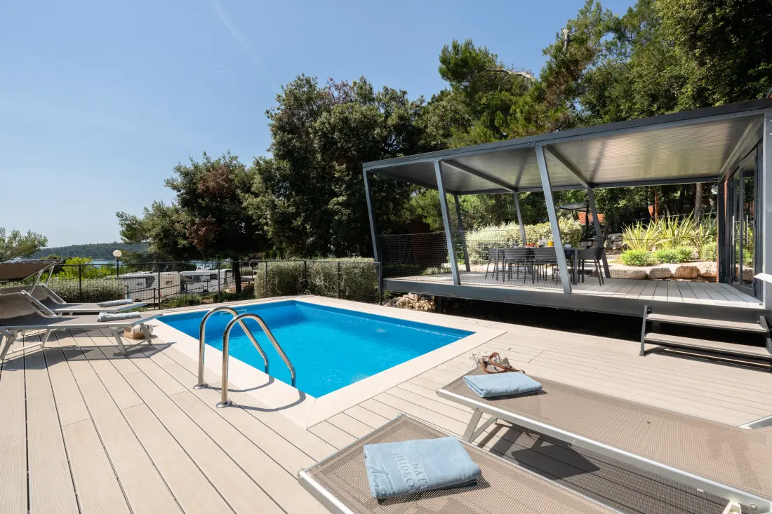 Camping Porton Nature Hideouts 2 étoiles★★