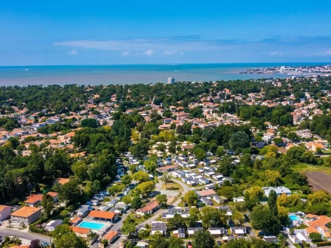 Camping Les Catalpas3 étoiles★★★