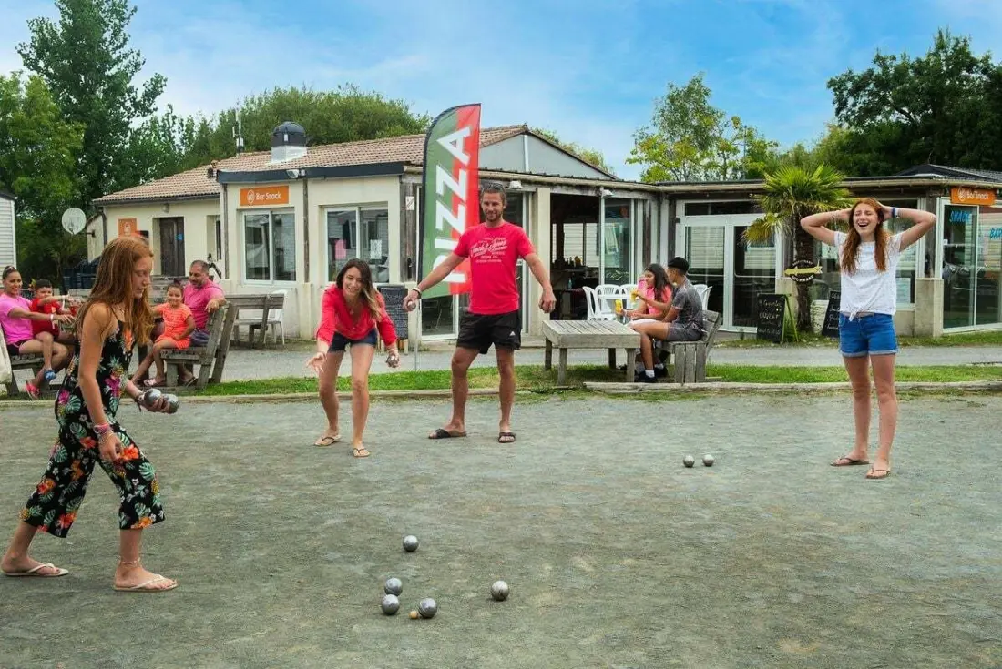 Camping Les Catalpas3 étoiles★★★