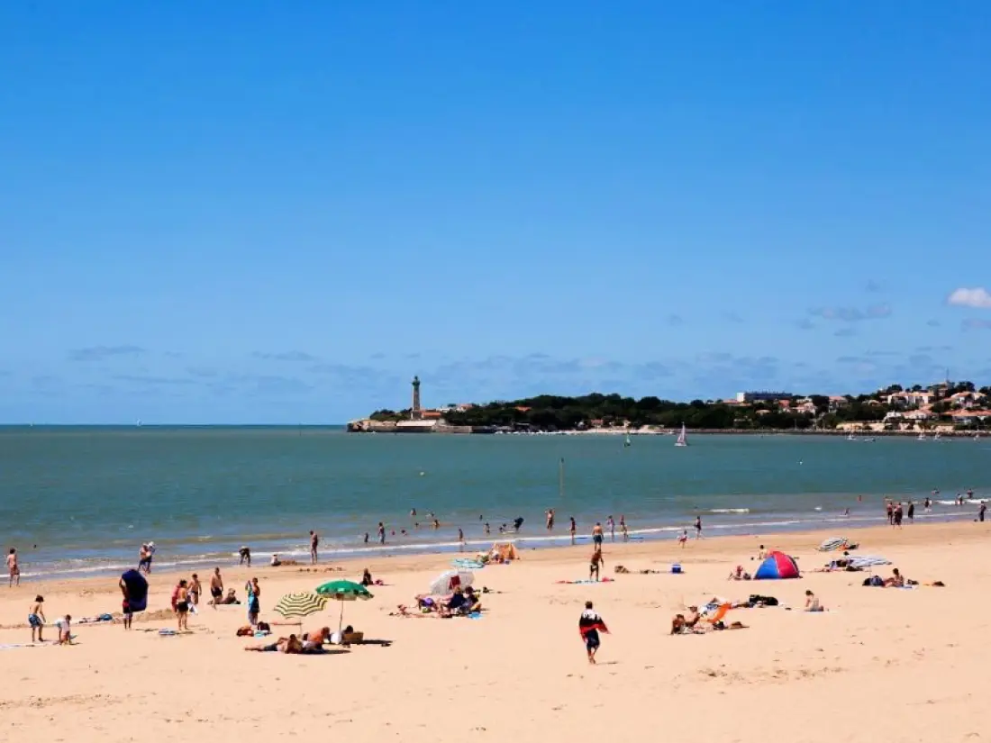 Camping Les Catalpas3 étoiles★★★