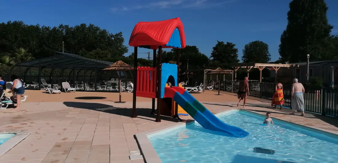 Camping Paradis Les Pins Royan 4 étoiles★★★★