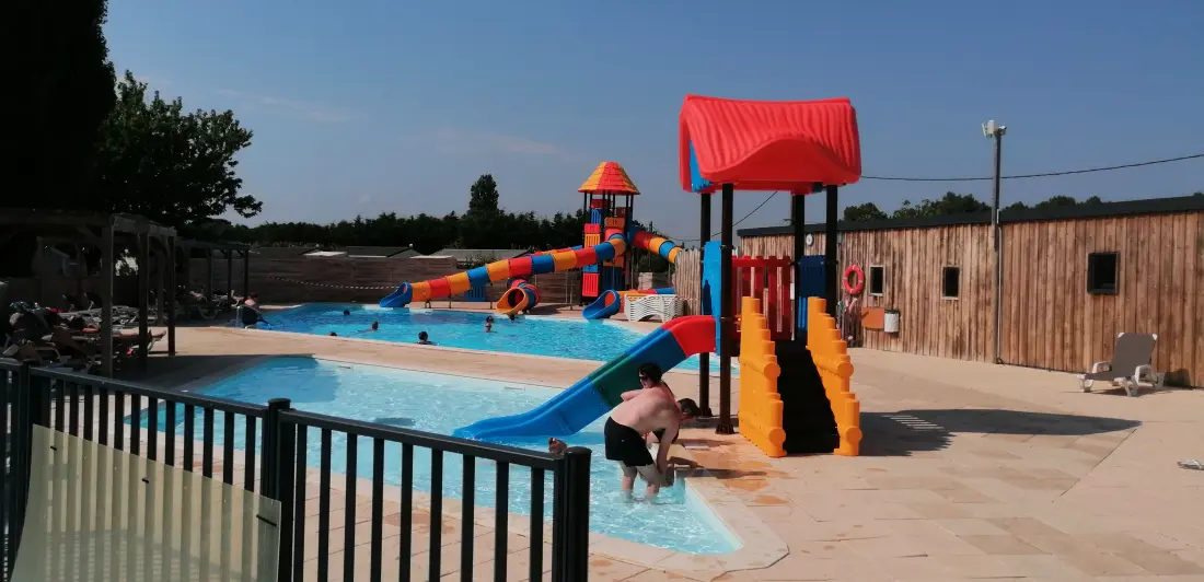 Camping Paradis Les Pins Royan 4 étoiles★★★★
