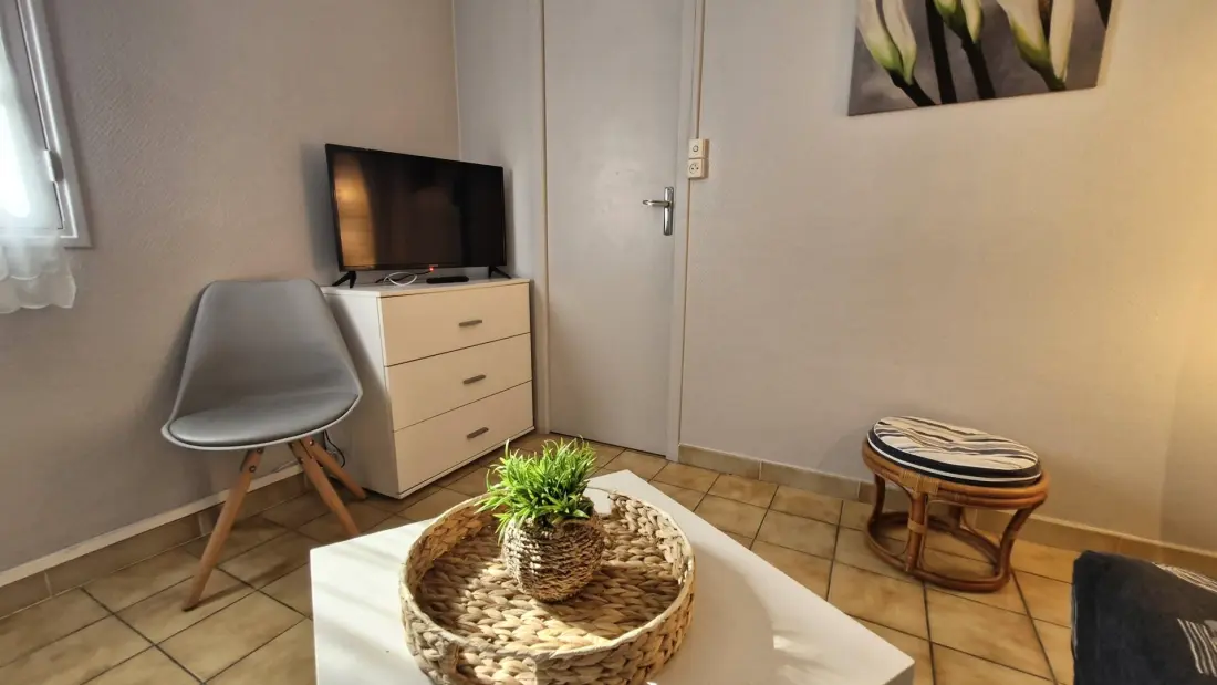 Résidence Au Fond à Droite
