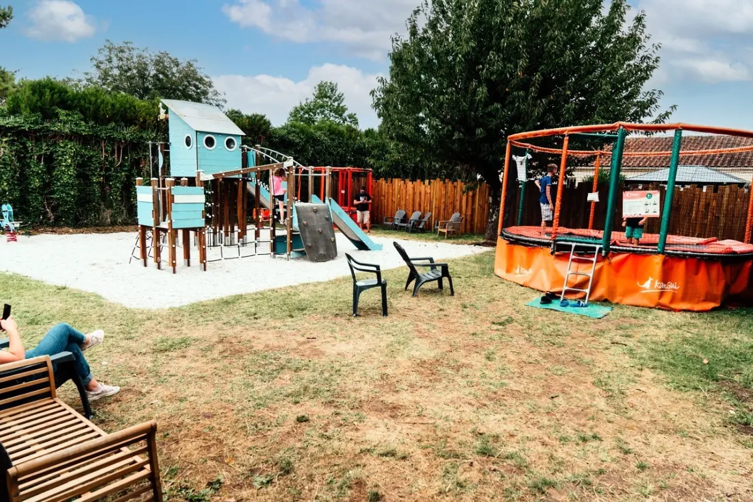 Camping Paradis Les Pins Royan 4 étoiles★★★★