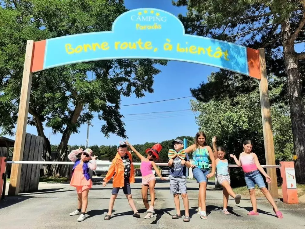 Camping Paradis Les Pins 4 étoiles★★★★