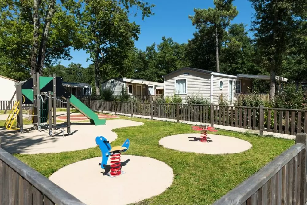 Camping Les Chèvrefeuilles 4 étoiles★★★★