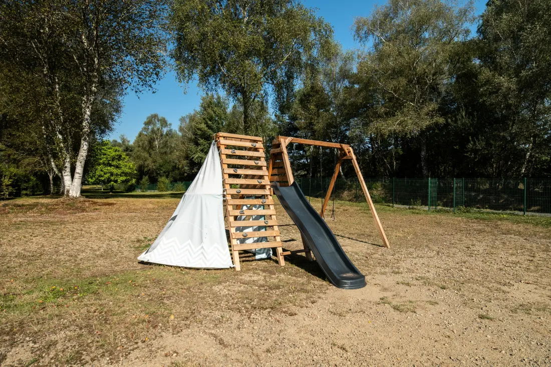 Camping Ushuaïa Villages - La Presqu'Ile 2 étoiles★★