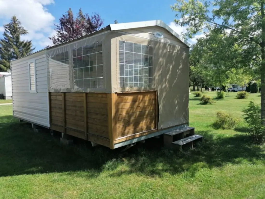 Camping Ushuaïa Villages - La Presqu'Ile 2 étoiles★★