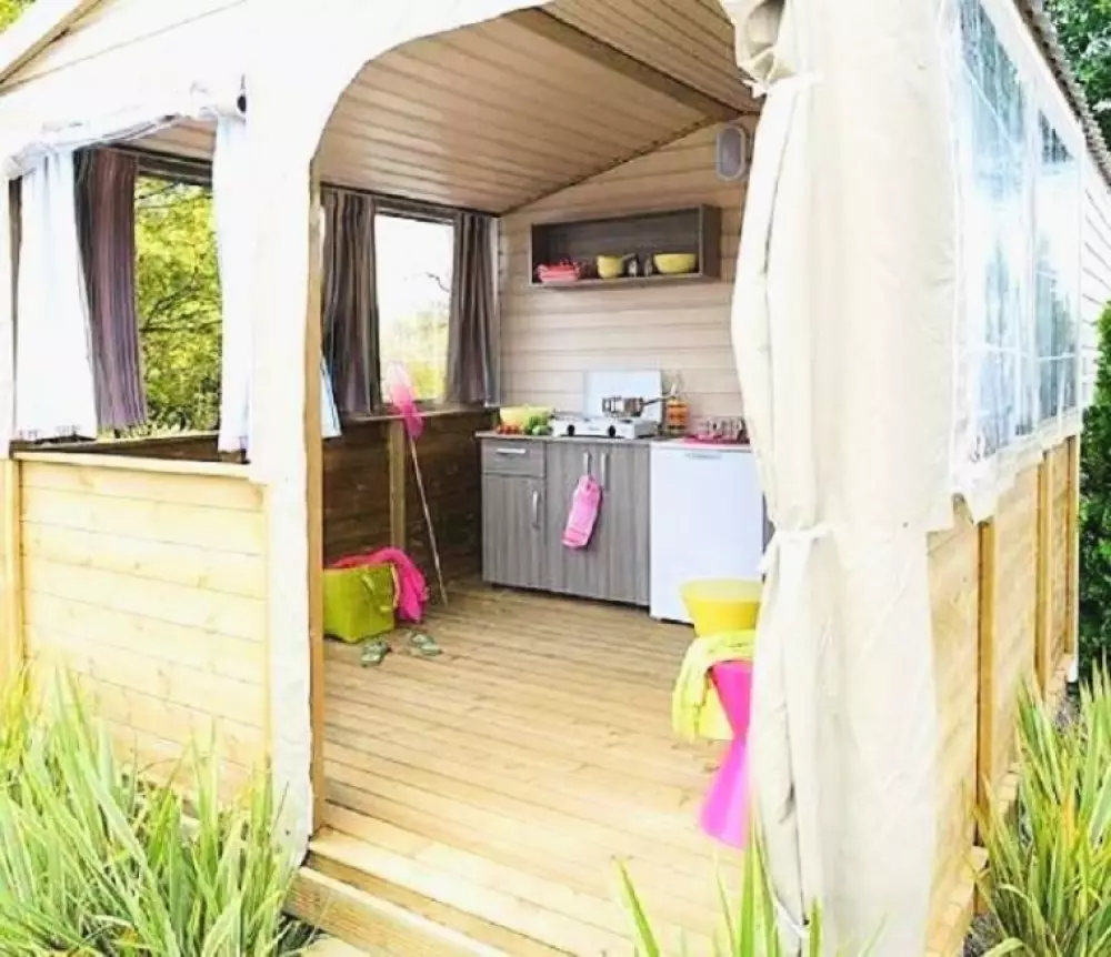 Camping Ushuaïa Villages - La Presqu'Ile 3 étoiles★★★