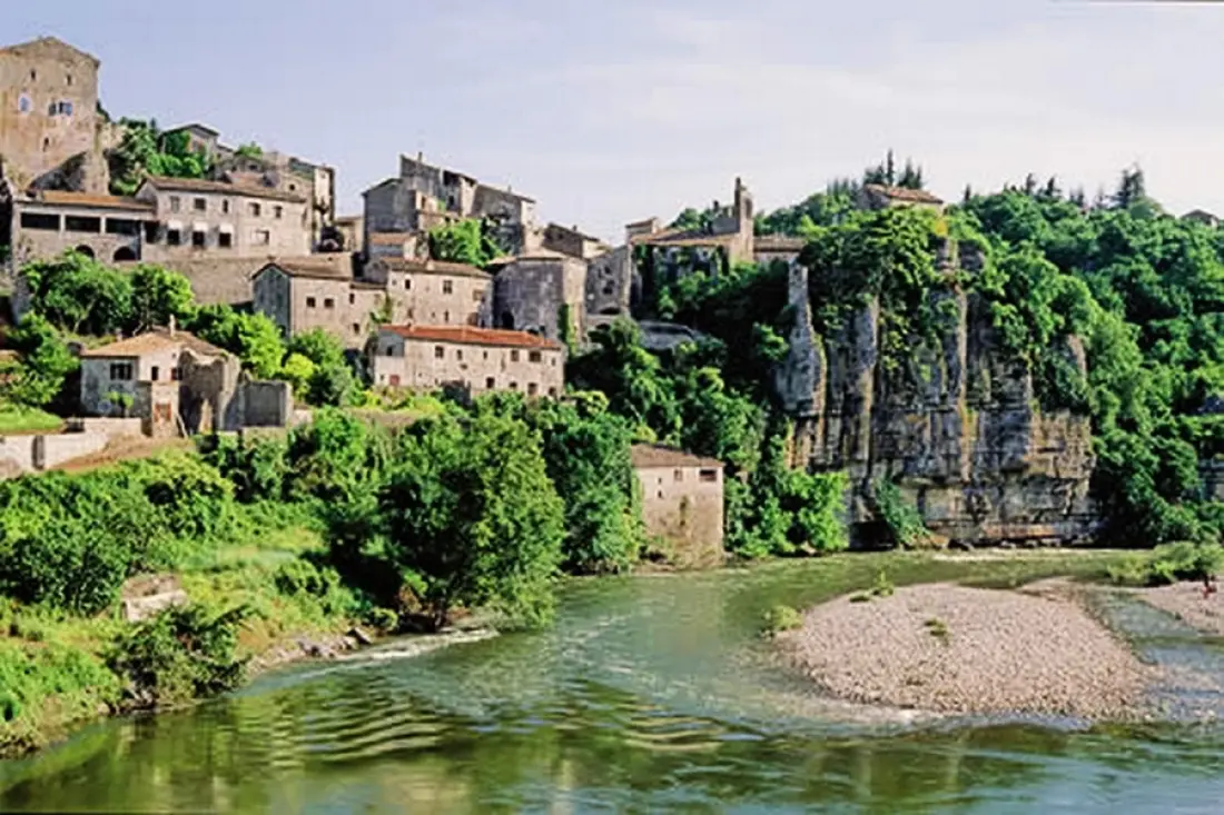 Camping Les Paillotes en Ardèche 4 étoiles★★★★