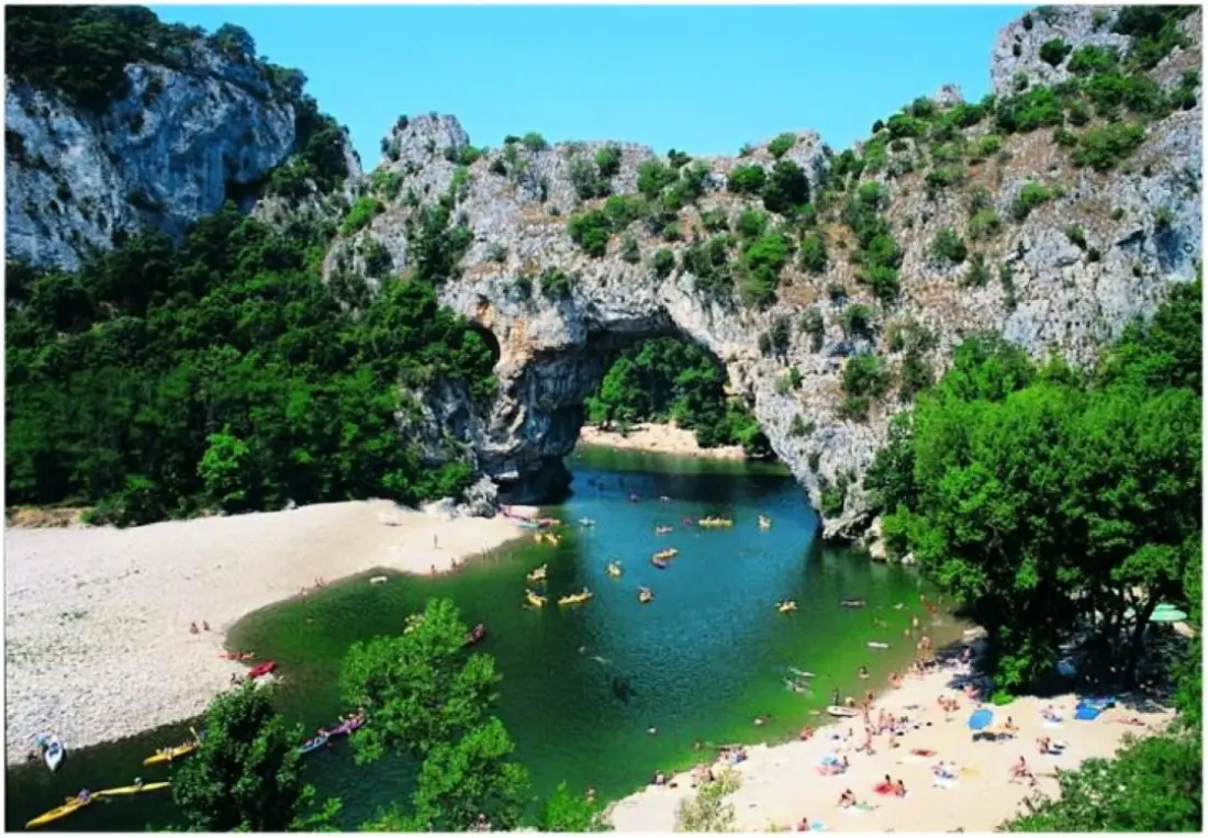 Camping Les Paillotes en Ardèche 4 étoiles★★★★