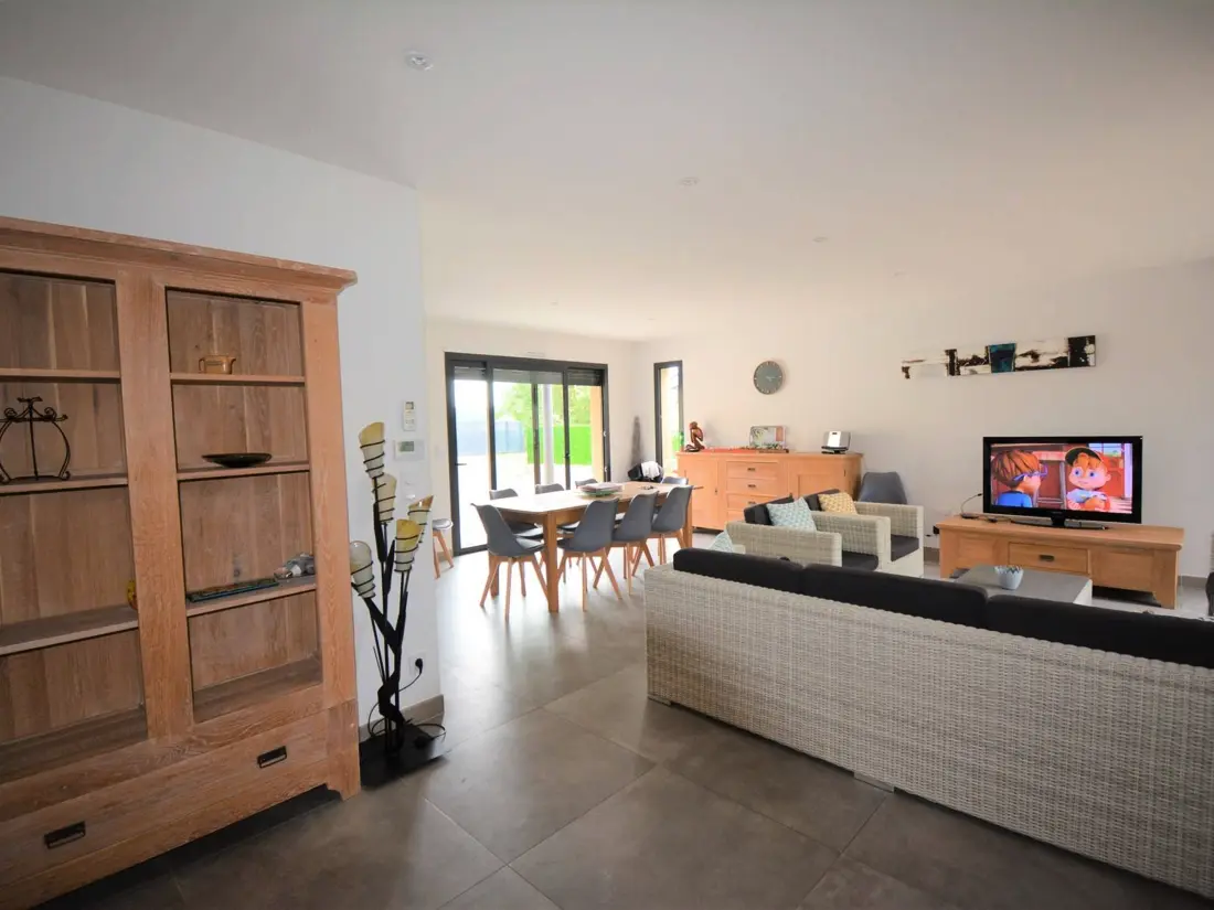 Maison de Vacances RUOMS 5