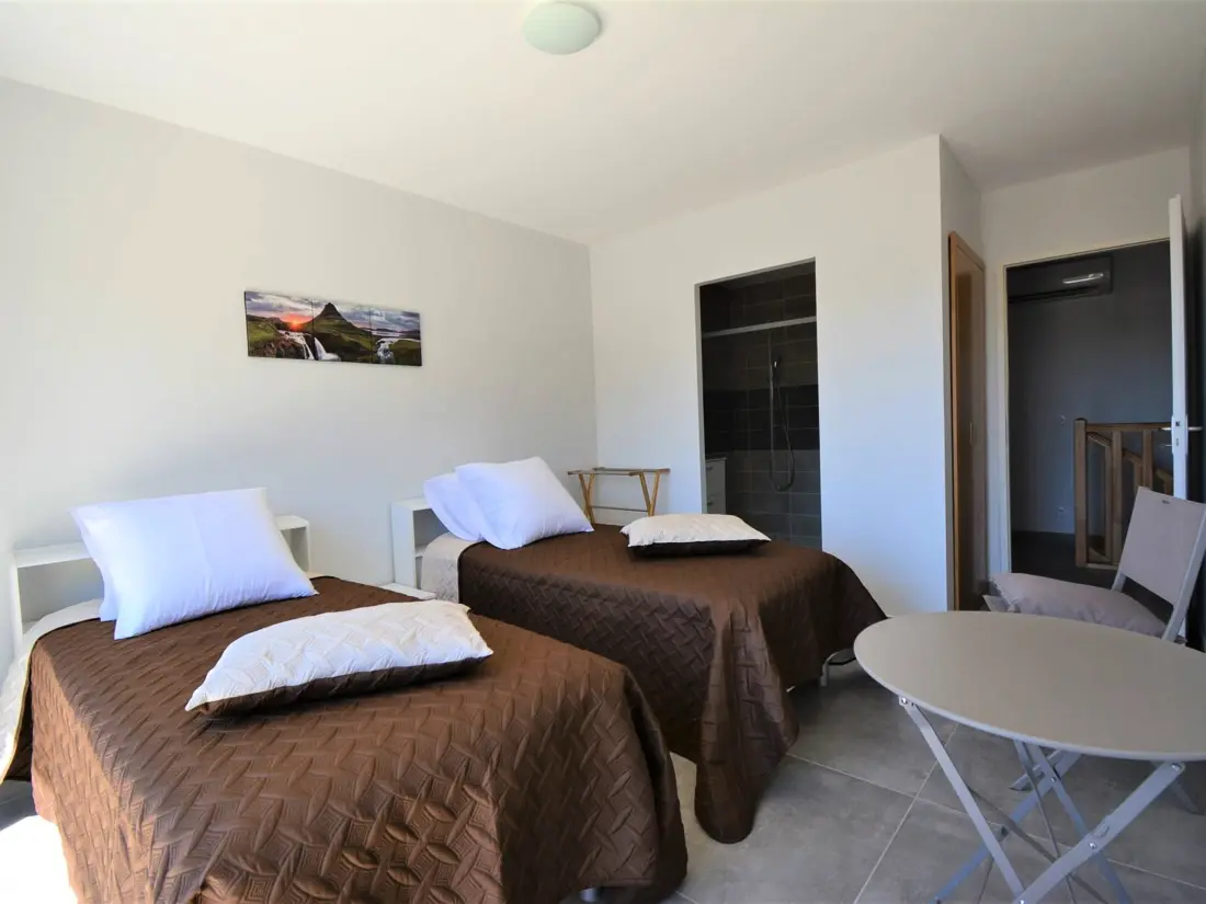 Maison de Vacances RUOMS 5