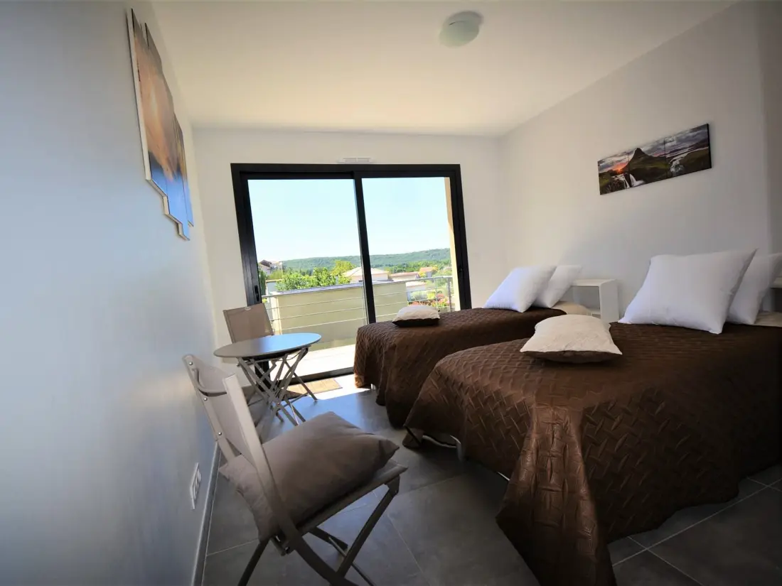 Maison de Vacances RUOMS 5