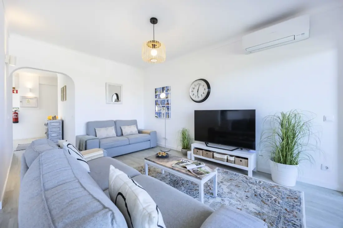 Apartment Júlio Pomar