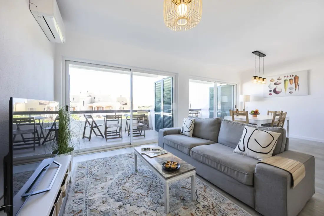 Apartment Júlio Pomar