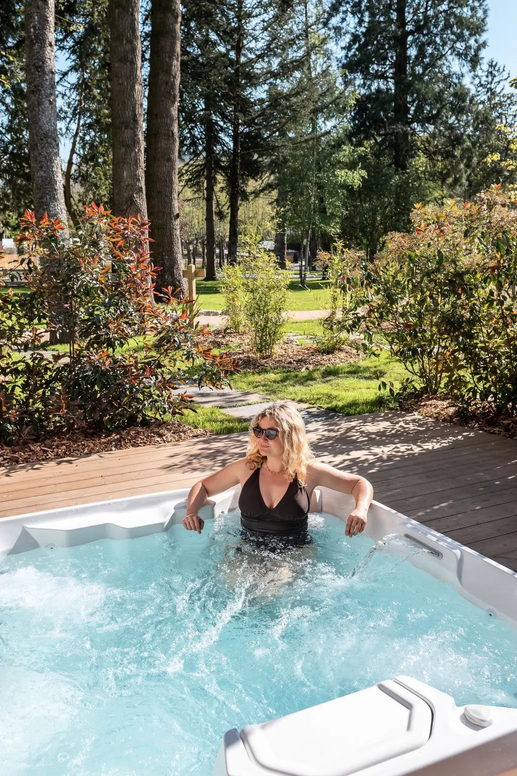Résidence Ecolodge 4 pers mit Spa