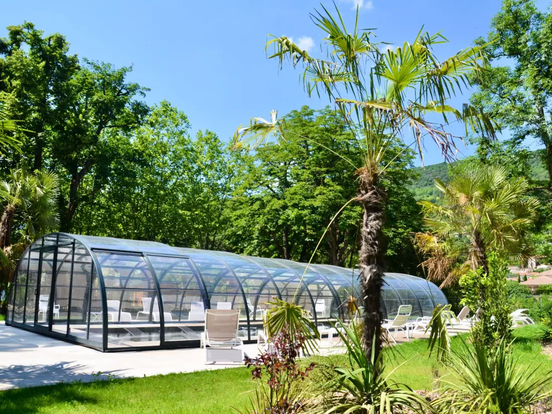 Résidence Ecolodge 4 pers mit Spa